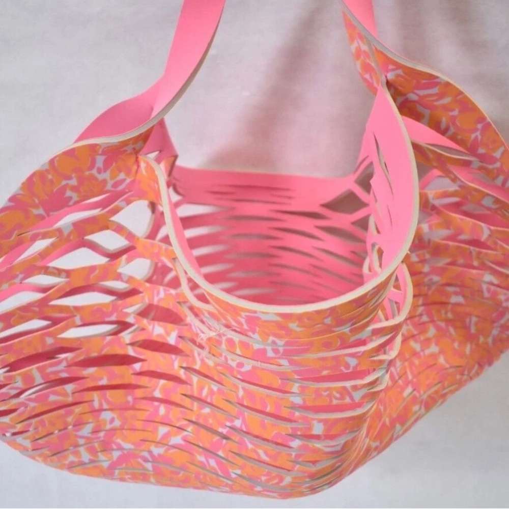 Sea Star Beachwear Vineyard Vines Summer Blooms Fishermans Tote Bag 22" x 14"